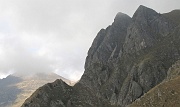 21 Il Pizzo di  Giovanni, nella selletta in basso si intravede il rifugio Grassi...